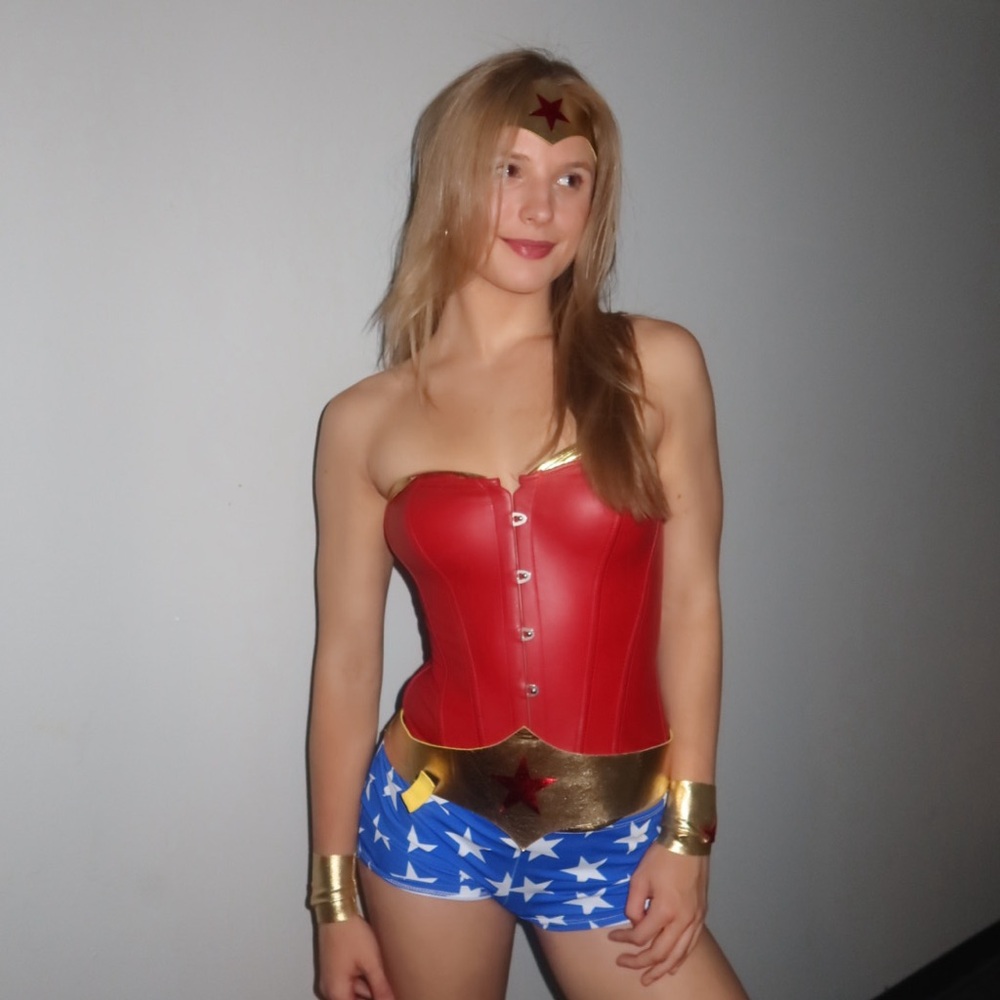 Wonder Woman Halloween Costume
